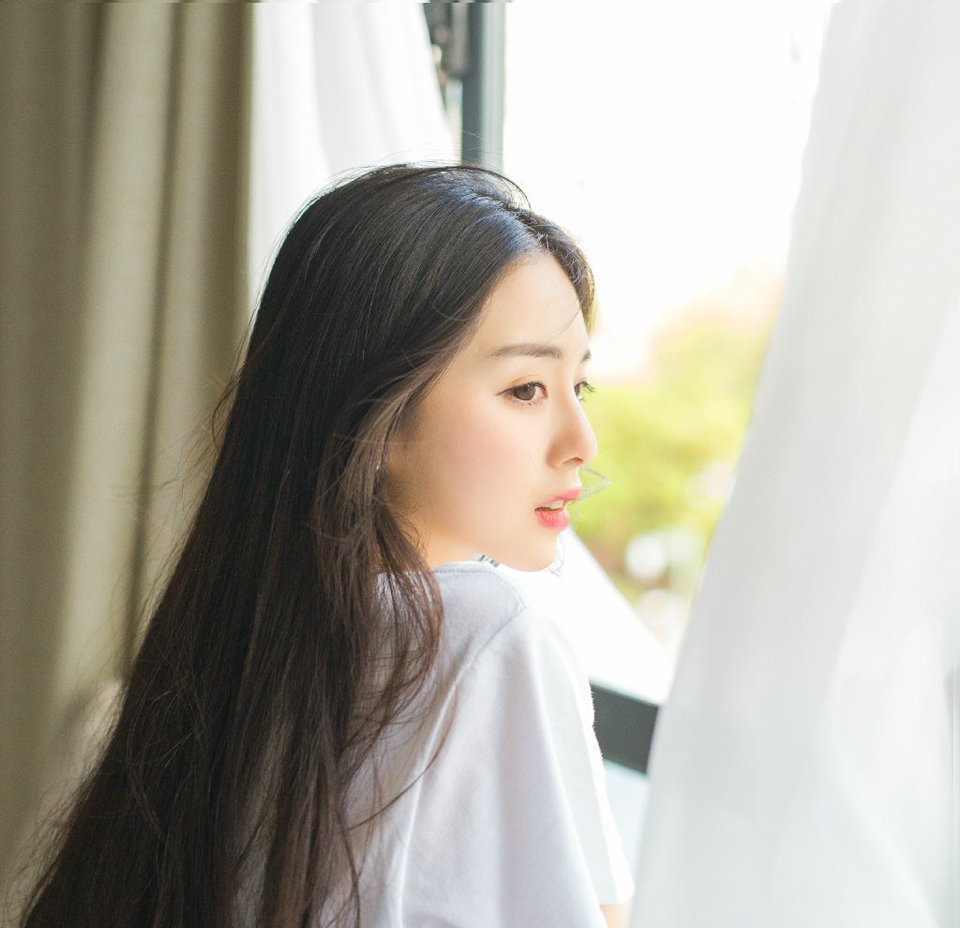 如果你不能飞，那就奔跑;如果不能奔跑，那就行走;如果不能行走，那就爬行;但无论你做什么，都要保持前行的方向。